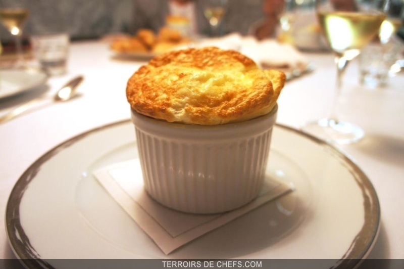 Recette Du Chef Du Plaza Christophe Saintagne Le Souffle Au Fromage