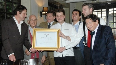 Prix Staub Lebey du meilleur Bistrot Parisien aux Bistronomes et leur chef Cyril Aveline