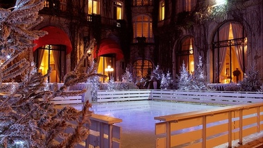 Ice Skating Rink LR(c)Romeo Ballancourt