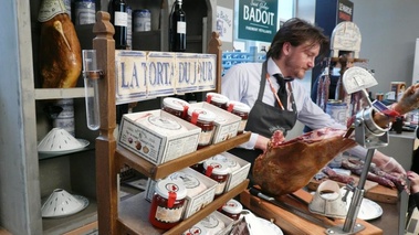 Omnivore - Stand de Jambon  