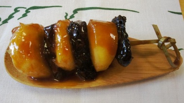 brochette de banane au caramel de morilles