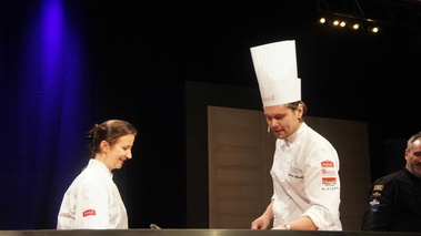 Catherine Guérin, de la Bocuse d'or winners academy et le chef Tommy Myllymäki  