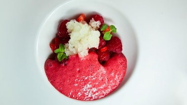 Fraises, framboises et grenades par Antoine Michelson,  Chef de l’Agapé Bis