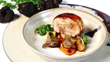 Cuisse de volaille Black C en paupiette farcie au foie gras légumes d’hiver par Thierry Drapeau