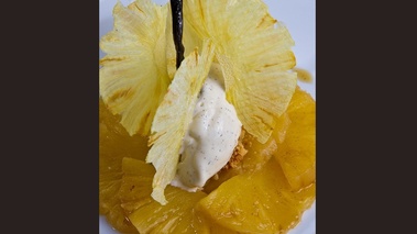 Ananas braisé au caramel de miel et vanille Madinina