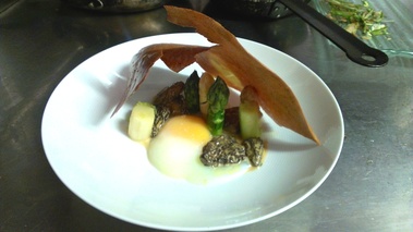 Fricassée de morilles et d'asperges