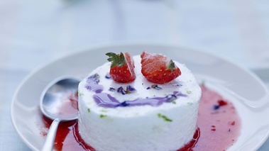 Ile flottante de fraises de France