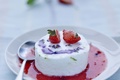 Ile flottante de fraises de France