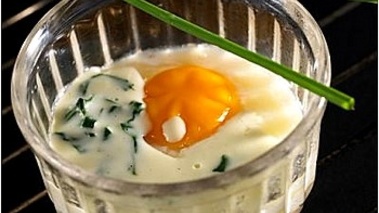 Oeuf cocotte à l'oseille