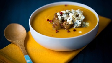 Potage de patate douce aux poires et bleu d'Auvergne